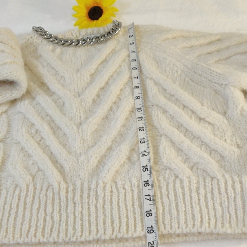 Zara Cream Cable Knit Sweater - Picture 10 of 12